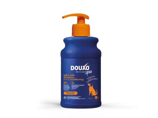 DOUXO® Ultra-safe Shampoo 2 in 1 conditioning för hund. En hudvänlig formula som hjälper till att reda ut pälsen och bibehålla hundens ph balans.